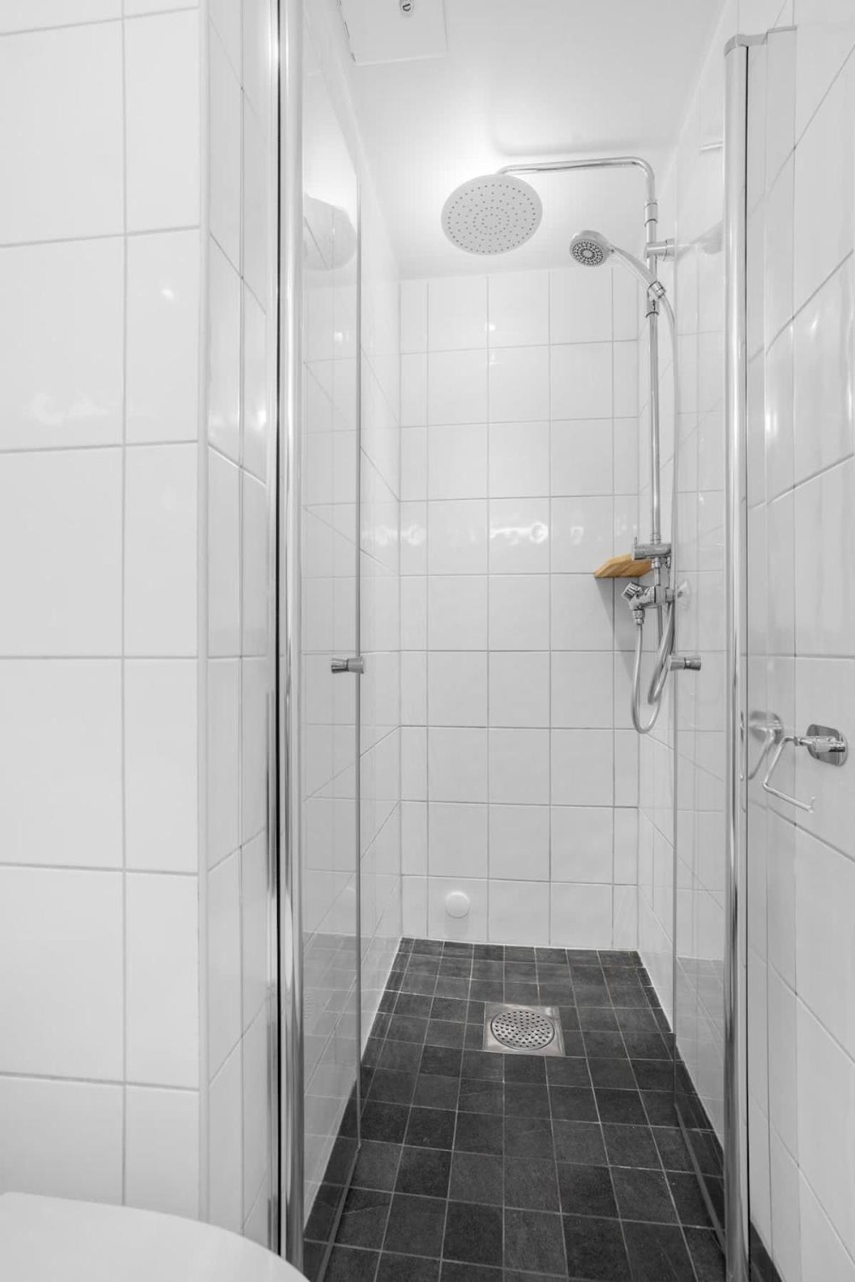 Leilighet Dinbnb L Family Friendly L 1000m From Station L New *